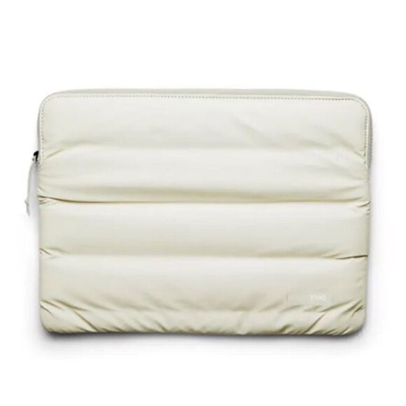 15” Quilted Laptop Cover Zipper Carrying Case in Fossil Cream NWT - Picture 1 of 4